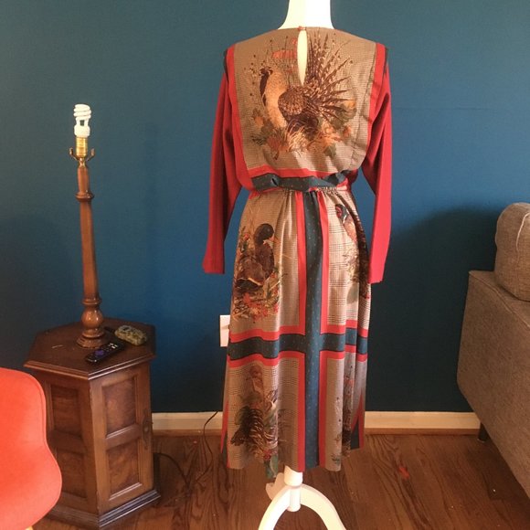 Handmade vintage dress featuring a duck print - Picture 4 of 7